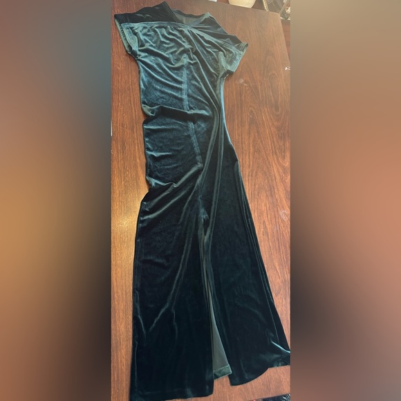 Zara Deep Green Velvet Maxi Dress - Picture 5 of 9